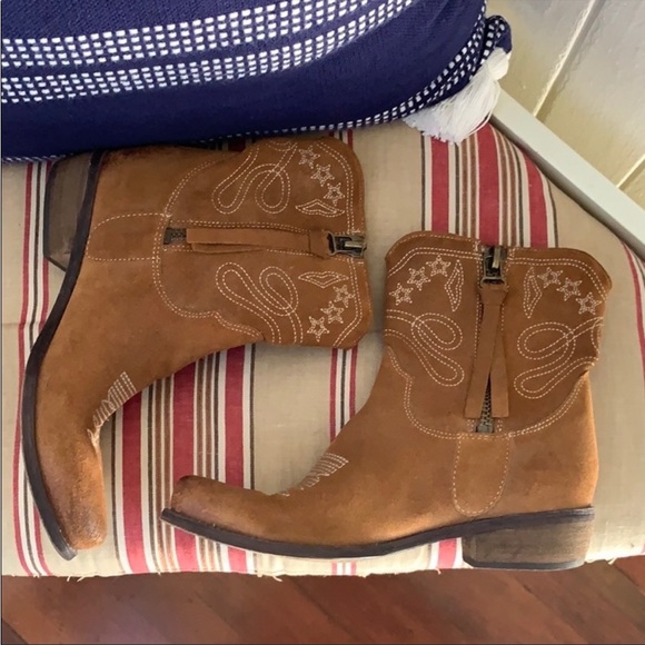 Boutique 9 Jolisa Western Cowboy Ankle Boots - Picture 2 of 13